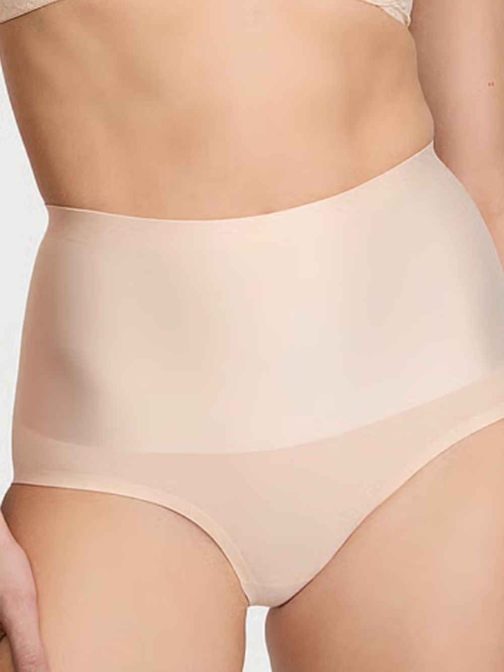 NWOT Victoria’s Secret Smoothing Shimmer Brief Panty M